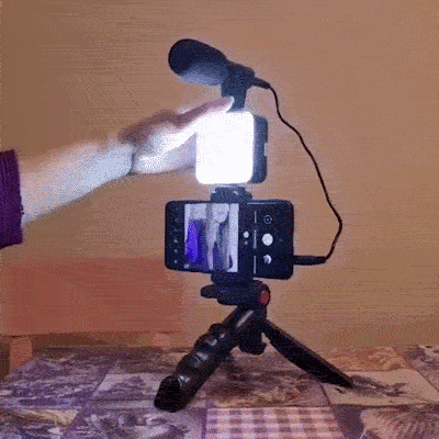 Kit de Grabación Profesional — trípode, luz LED y micrófono